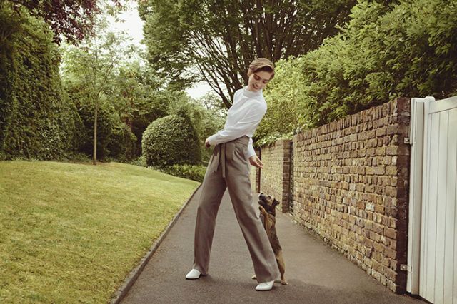 Standing, Grass, Tree, Recreation, Golf, Photography, Trousers, Plant, Lawn, 
