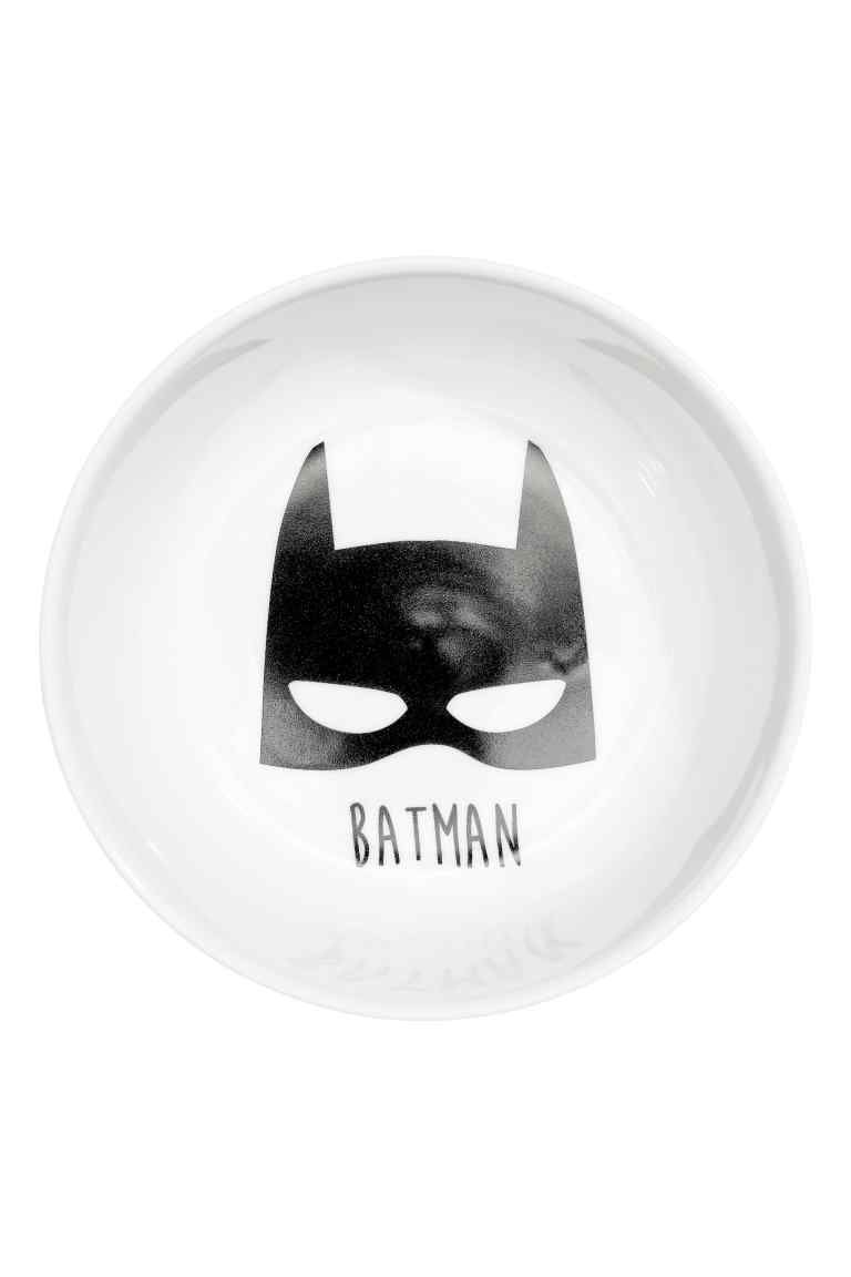 Batman, Moustache, Black cat, Fictional character, Justice league, Cat, Plate, Mask, 
