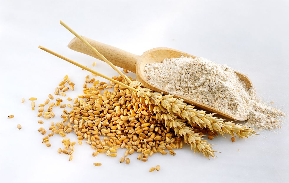 Food, Oat bran, Ingredient, Cuisine, Groat, Dish, Plant, Whole grain, Grain, Powder, 