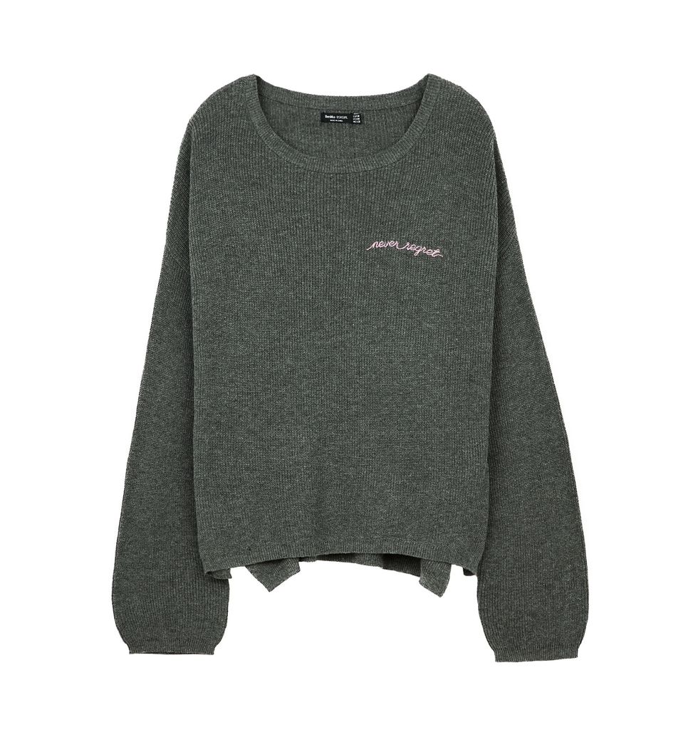 Clothing, Sleeve, Outerwear, Sweater, Grey, T-shirt, Top, Jersey, Long-sleeved t-shirt, Blouse, 