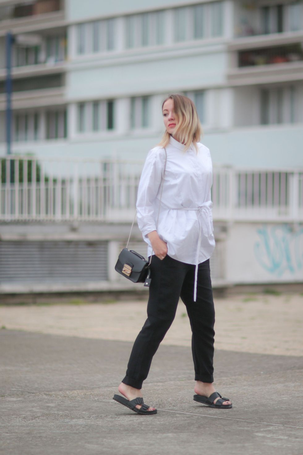White, Street fashion, Photograph, Clothing, Fashion, Jeans, Snapshot, Beauty, Standing, Footwear, 
