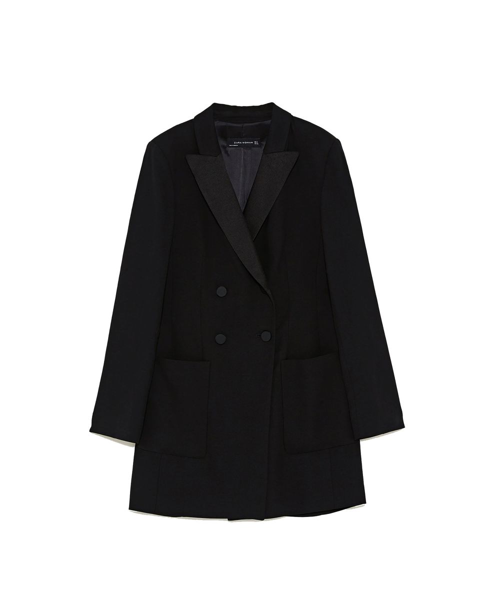 Clothing, Outerwear, Black, Coat, Blazer, Jacket, Formal wear, Suit, Sleeve, Collar, 