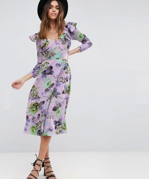 Clothing, Day dress, Fashion model, Shoulder, Dress, Purple, Sleeve, Joint, Lavender, Lilac, 