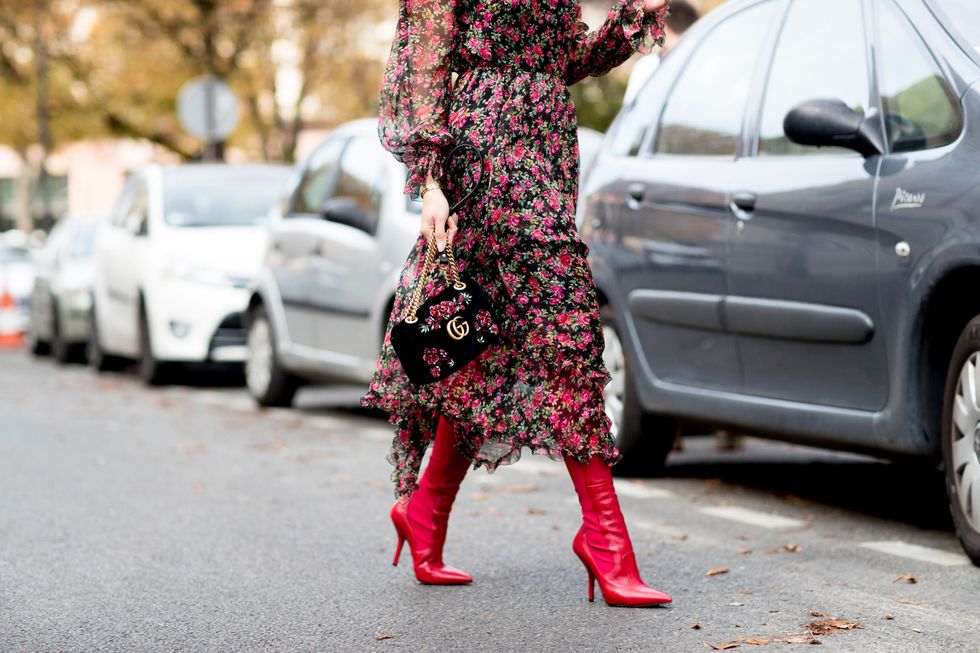 Street fashion, Footwear, Pink, Fashion, Tights, Vehicle, Vehicle door, Car, Joint, Street, 