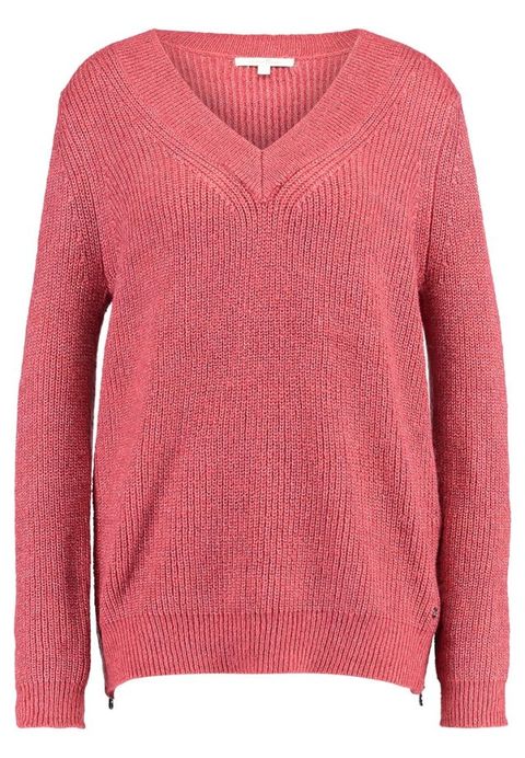 Clothing, Sleeve, Outerwear, Pink, Sweater, Magenta, Jersey, Top, Neck, Wool, 