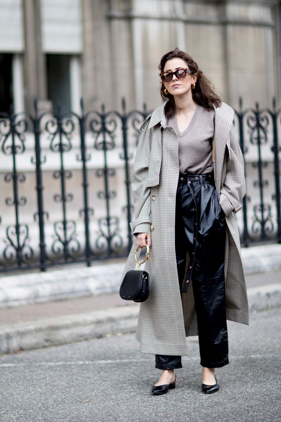 Clothing, Street fashion, Coat, Trench coat, Fashion, Outerwear, Snapshot, Shoulder, Footwear, Overcoat, 