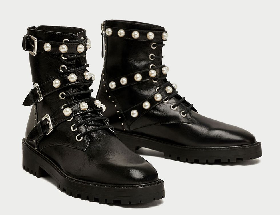 Footwear, Boot, Shoe, Work boots, Motorcycle boot, Snow boot, Durango boot, Steel-toe boot, 