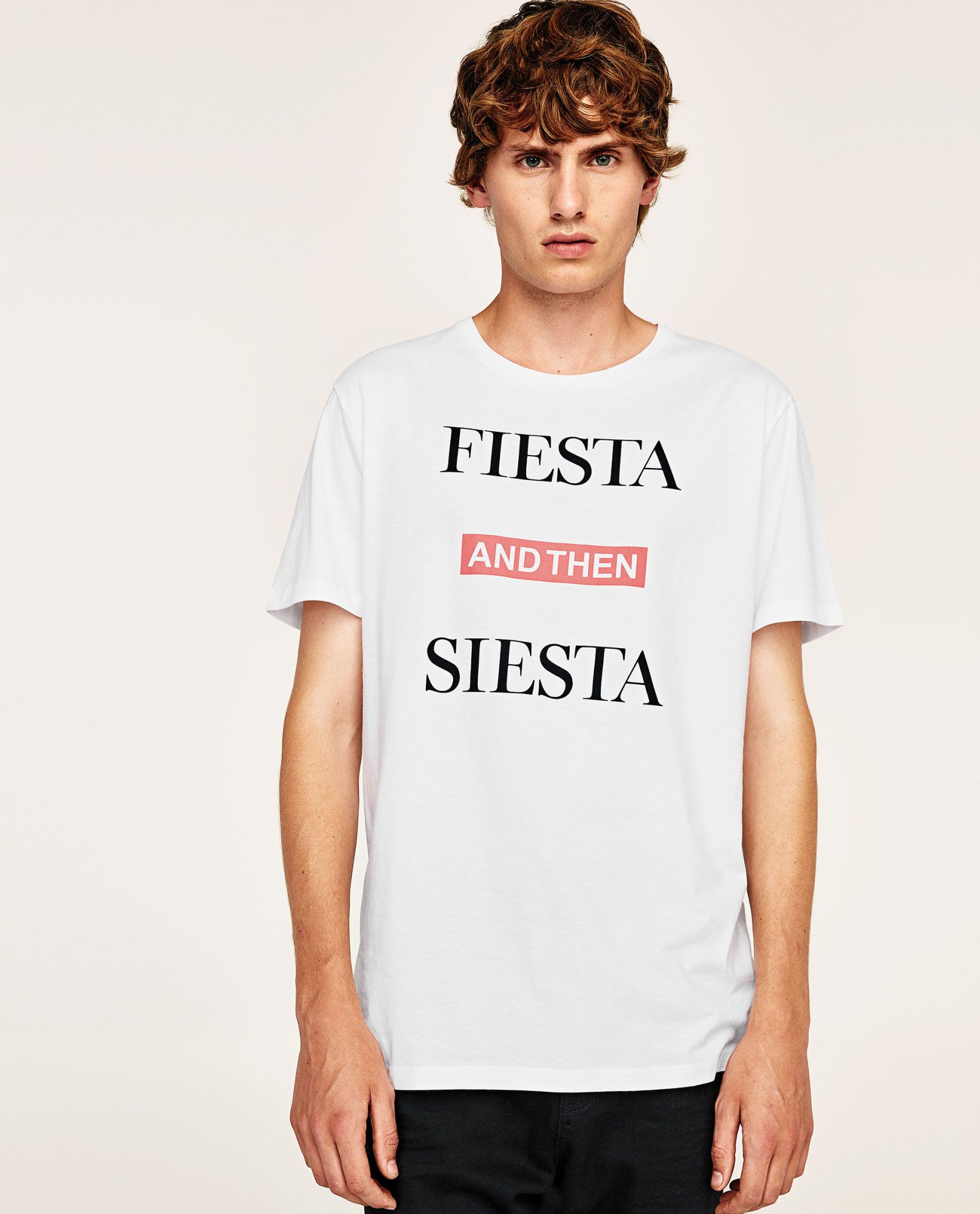La camiseta que se está agotando se vende en un Zara que no Esta es la camisa de Zara que ya se ha agotado en todas las