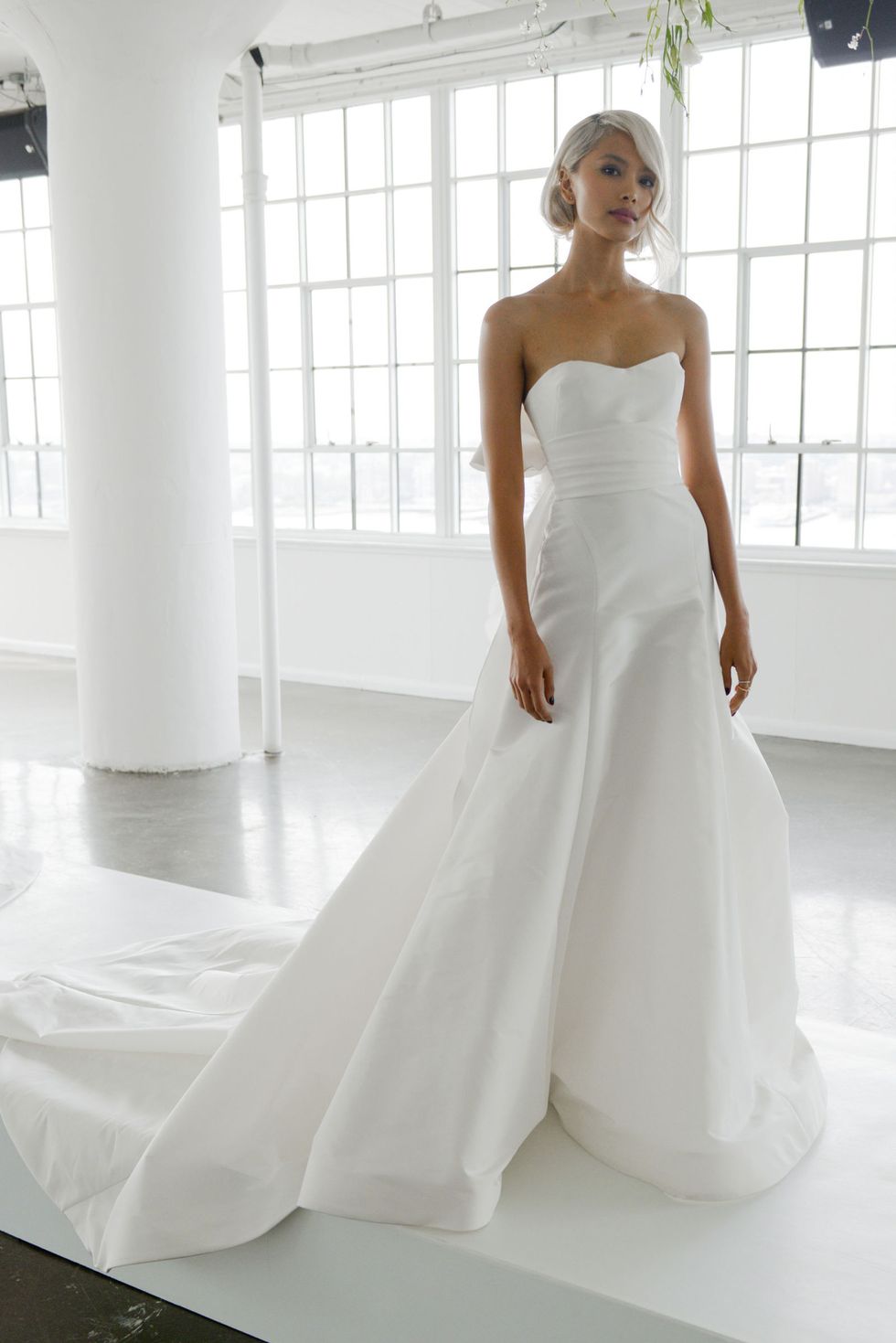 Gown, Wedding dress, Clothing, Dress, Fashion model, Bridal clothing, Photograph, Bridal party dress, Shoulder, Bride, 