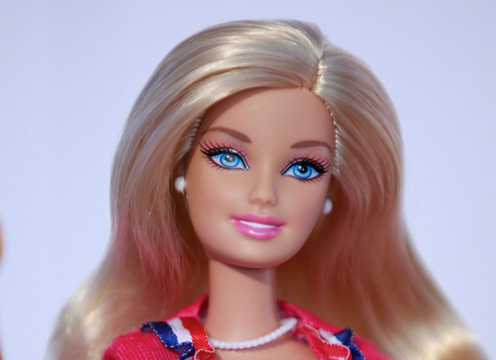 Doll, Barbie, Toy, Hair, Face, Beauty, Blond, Chin, Pink, Lip, 