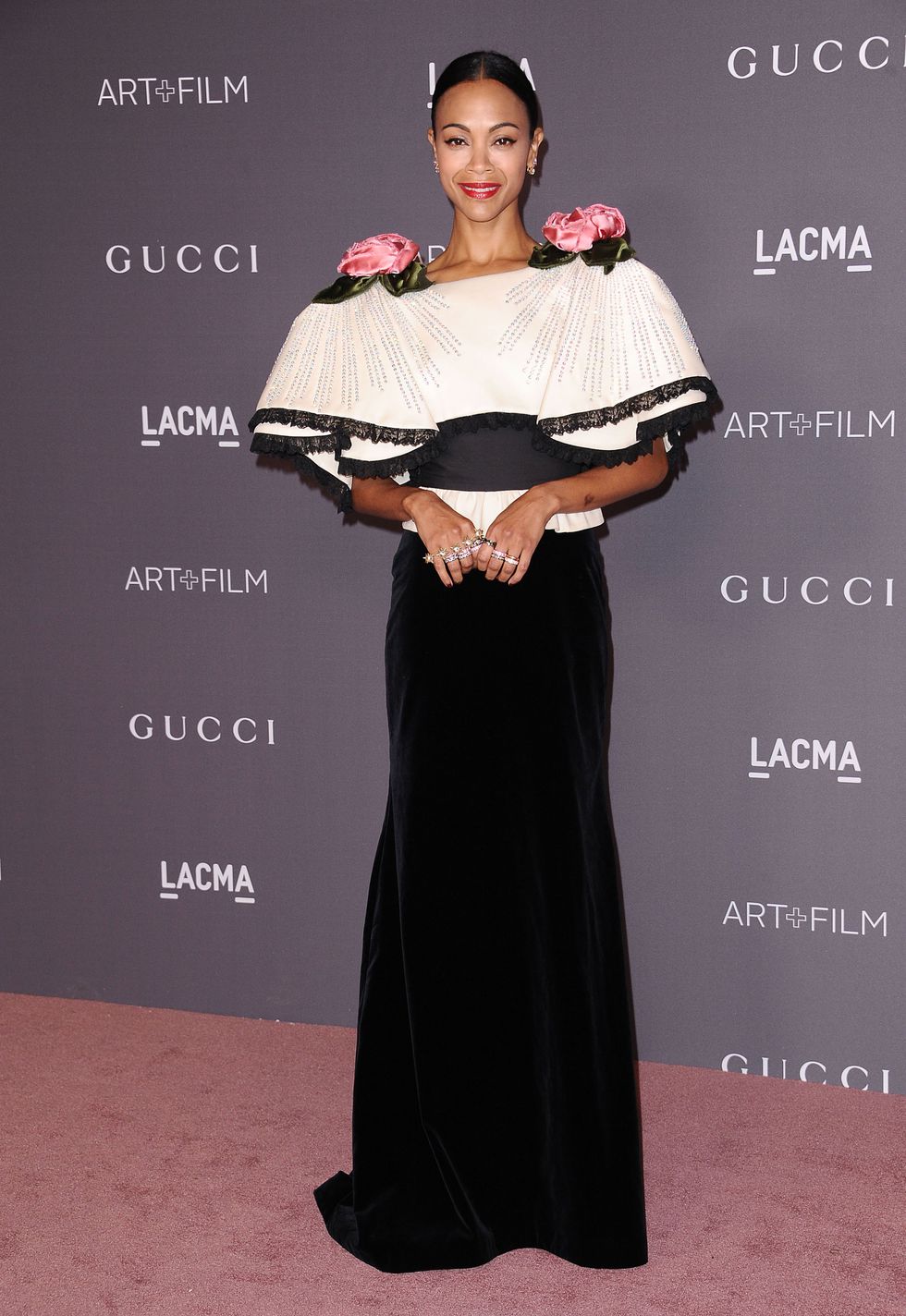 LOS ANGELES, CA - NOVEMBER 04:  Actress Zoe Saldana attends the 2017 LACMA Art + Film gala at LACMA on November 4, 2017 in Los Angeles, California.  (Photo by Jason LaVeris/FilmMagic)