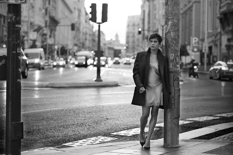 Photograph, Black, White, Black-and-white, Standing, Monochrome, Street, Snapshot, Pedestrian, Urban area, 