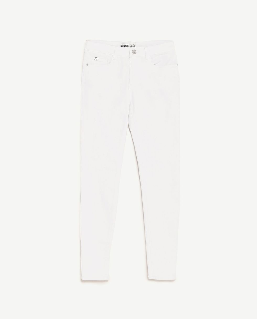 Pantalones blancos de Zara