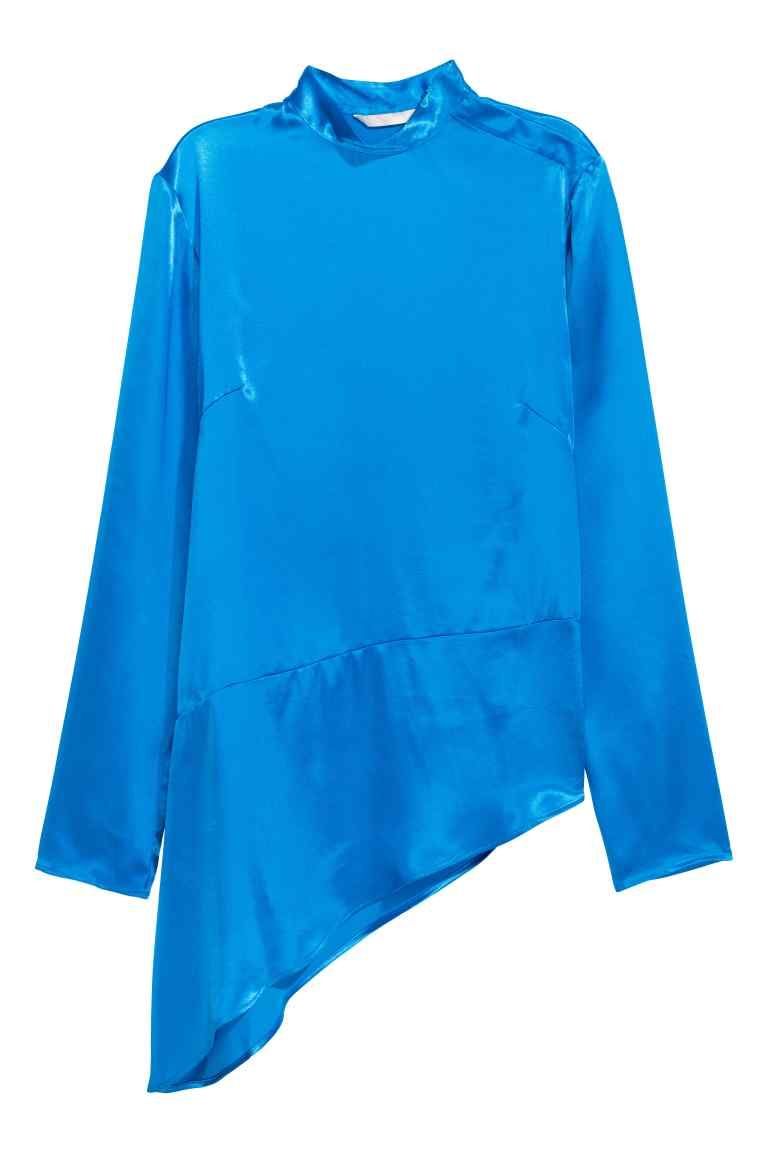 Clothing, Blue, Cobalt blue, Sleeve, Turquoise, Electric blue, Outerwear, Blouse, Aqua, T-shirt, 
