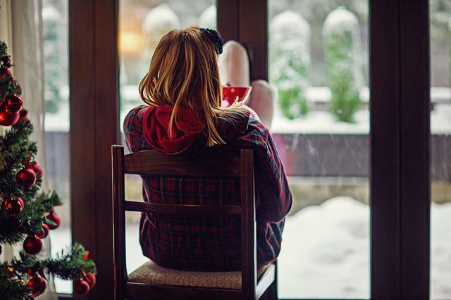 Hair, Red, Winter, Tree, Window, Christmas, Snow, Plant, Christmas eve, Brown hair, 