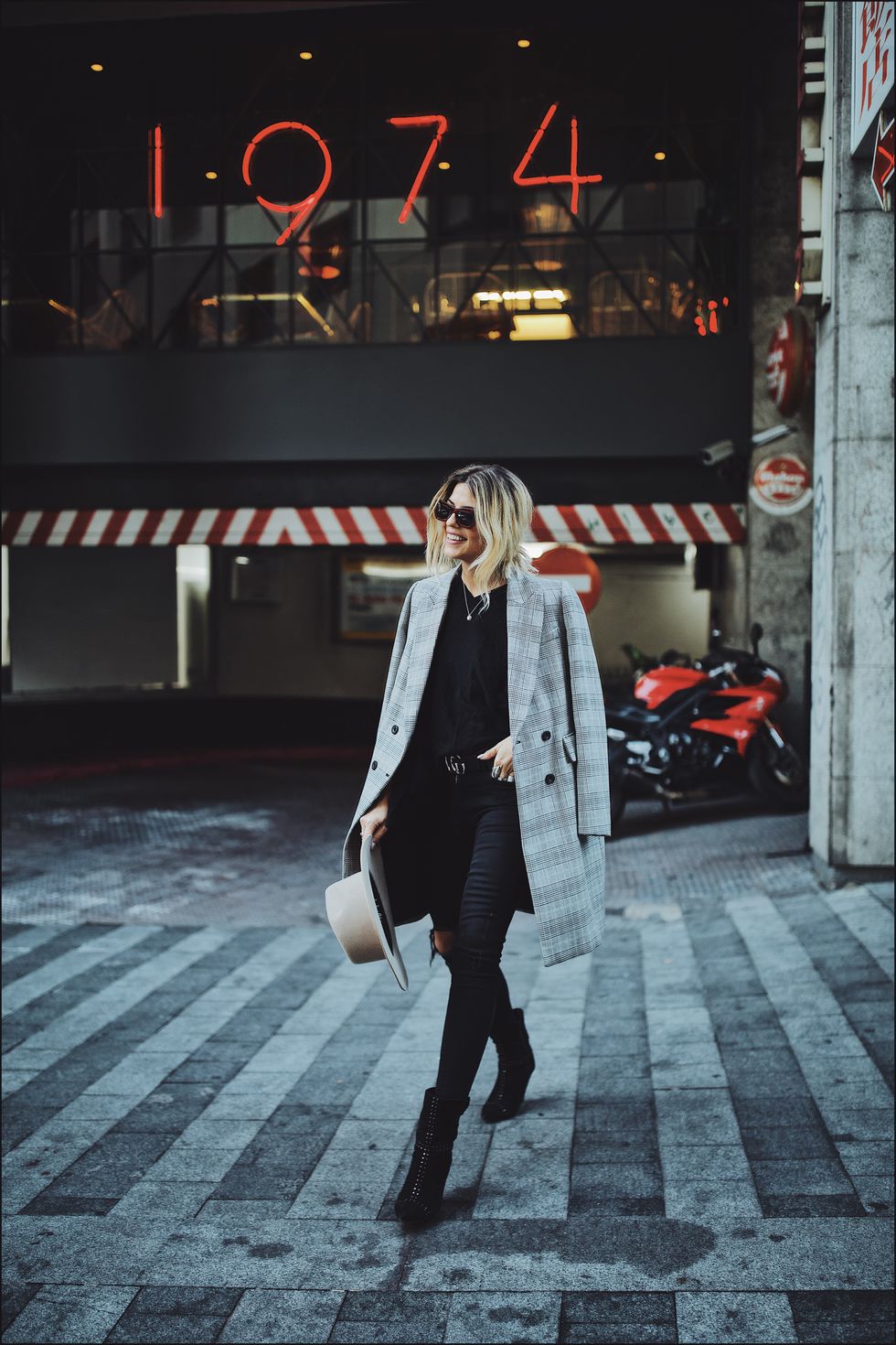 Photograph, Outerwear, Street, Bag, Coat, Style, Street fashion, Luggage and bags, Fashion, Photography, 