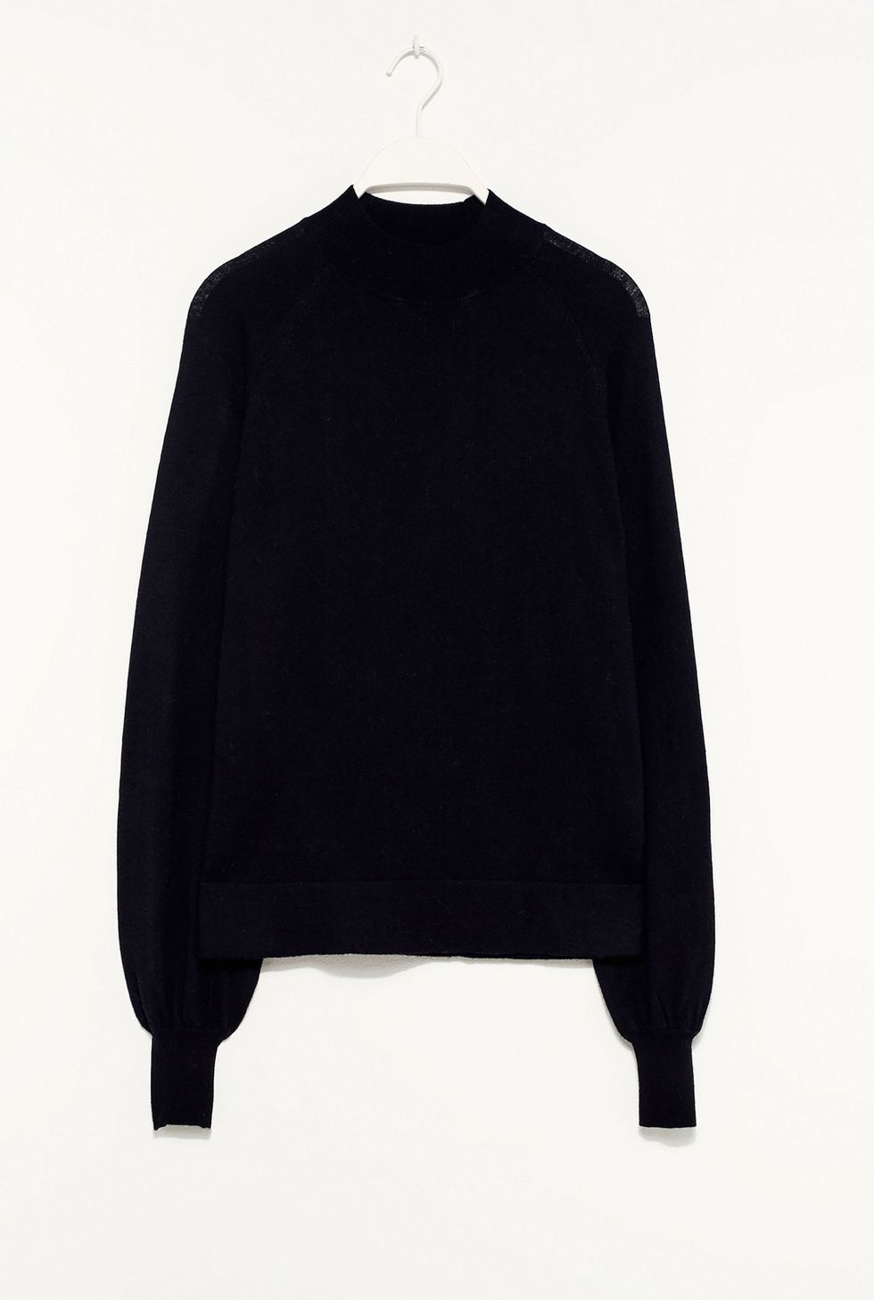 Clothing, Black, Outerwear, Sleeve, Sweater, Long-sleeved t-shirt, Neck, Zipper, Collar, Top, 