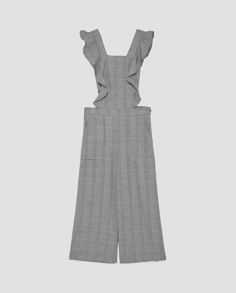 White, Clothing, Dress, Day dress, One-piece garment, Grey, Cocktail dress, Outerwear, Sleeve, Pattern, 