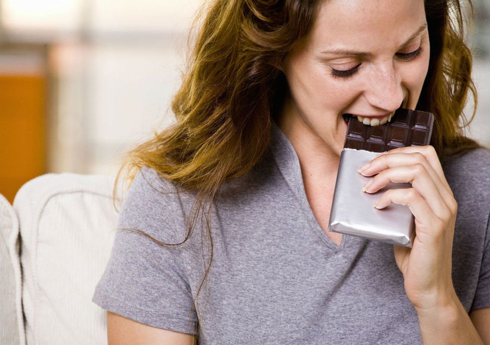 Blond, Coffee cup, Drinking, Lip, Neck, Brown hair, Long hair, Smile, Cup, Mug, 