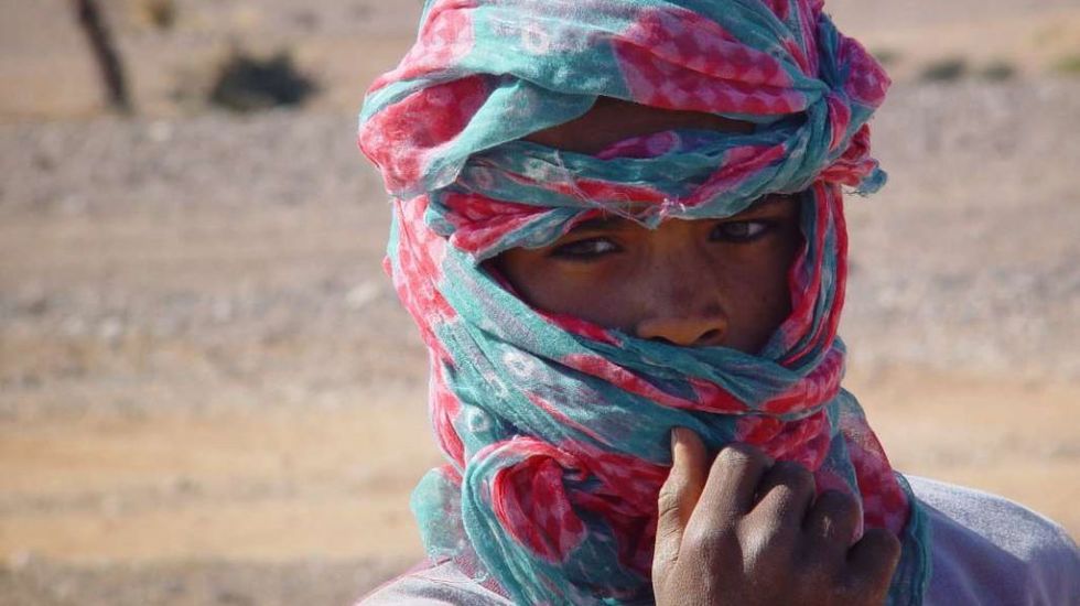 People, Natural environment, Landscape, Headgear, Adaptation, Neck, Bandana, Scarf, Turban, 