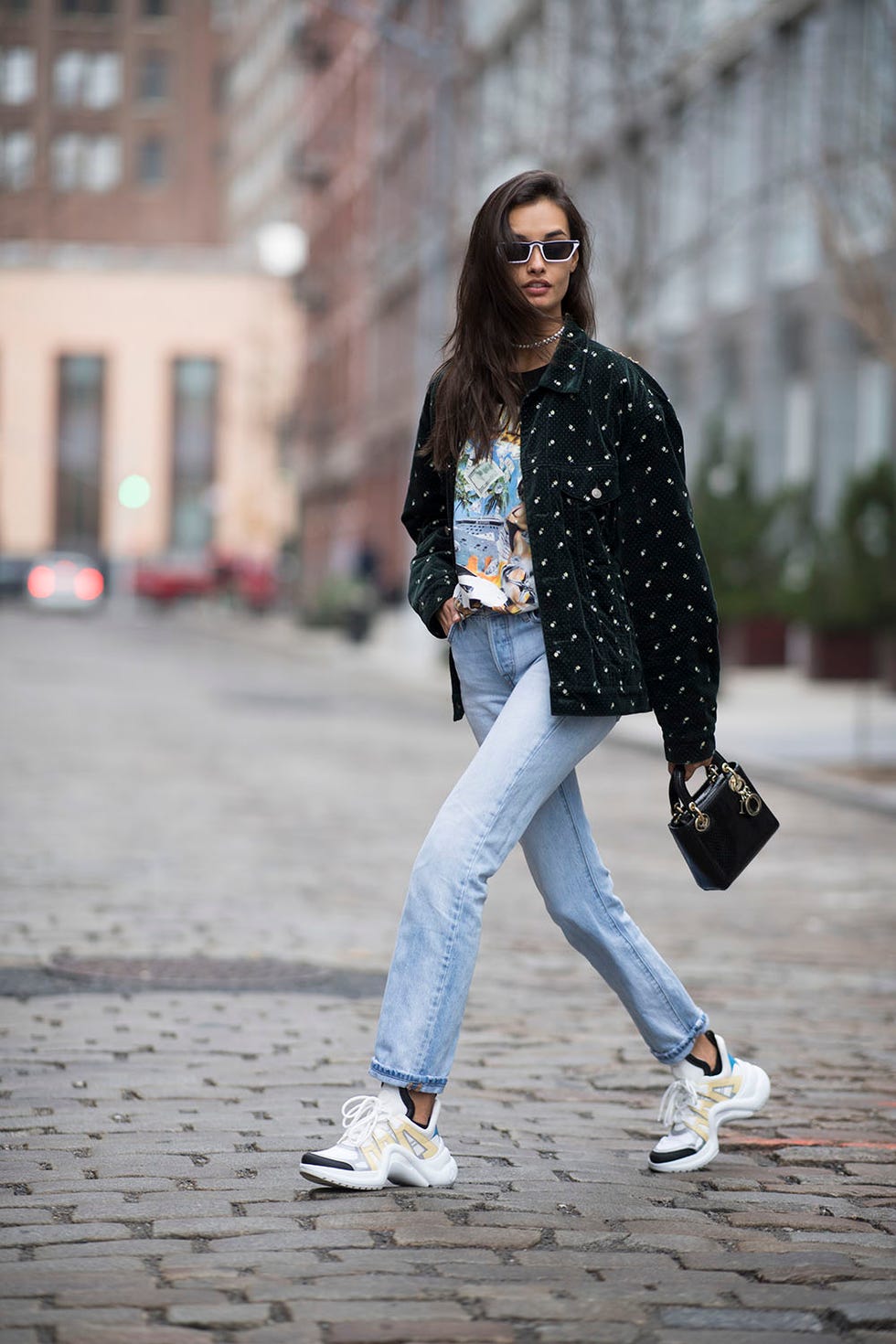 White, Jeans, Street fashion, Clothing, Black, Photograph, Denim, Fashion, Footwear, Beauty, 