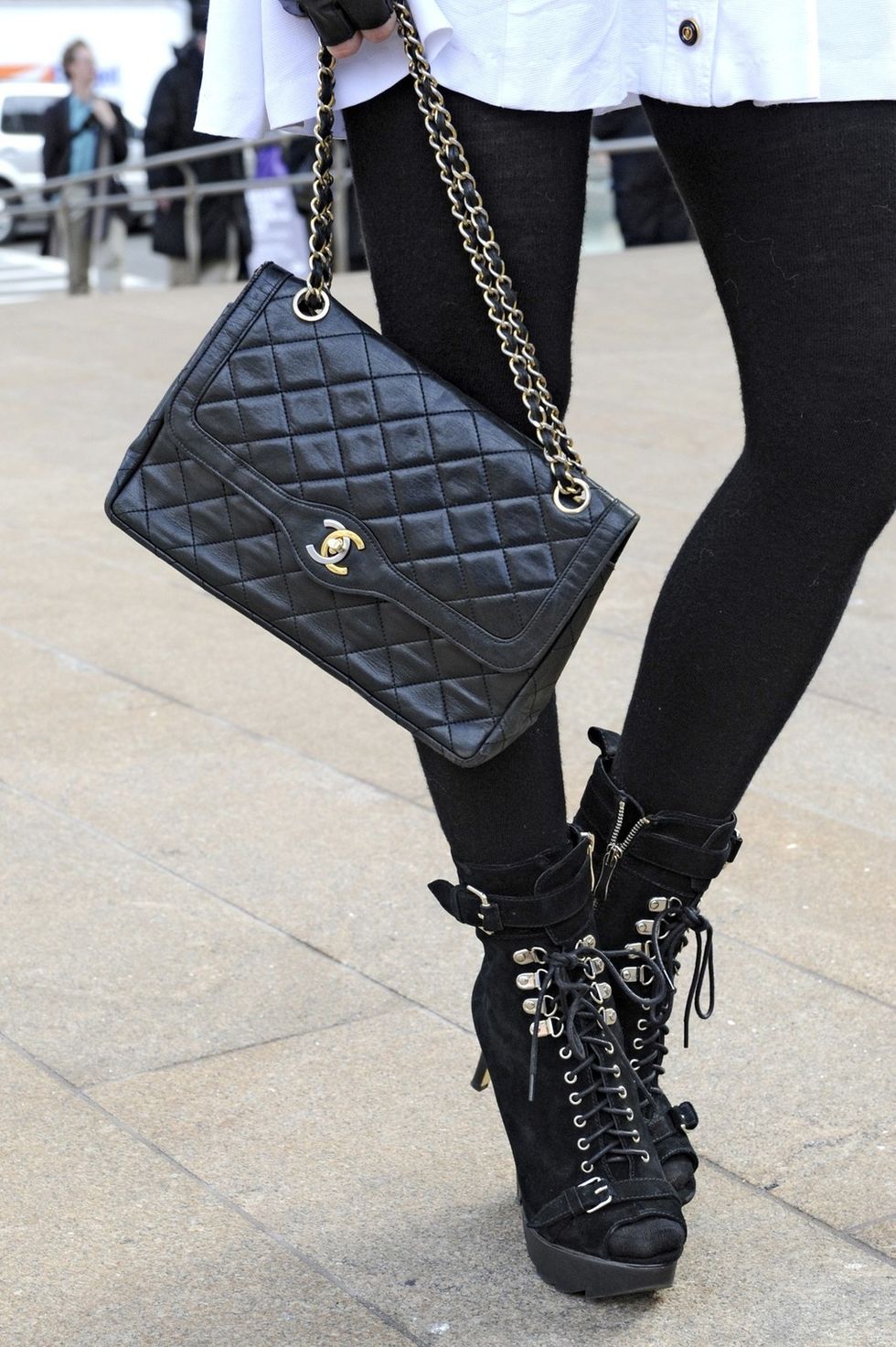 Joint, White, Bag, Style, Street fashion, Boot, Fashion accessory, Fashion, Black, Luggage and bags, 