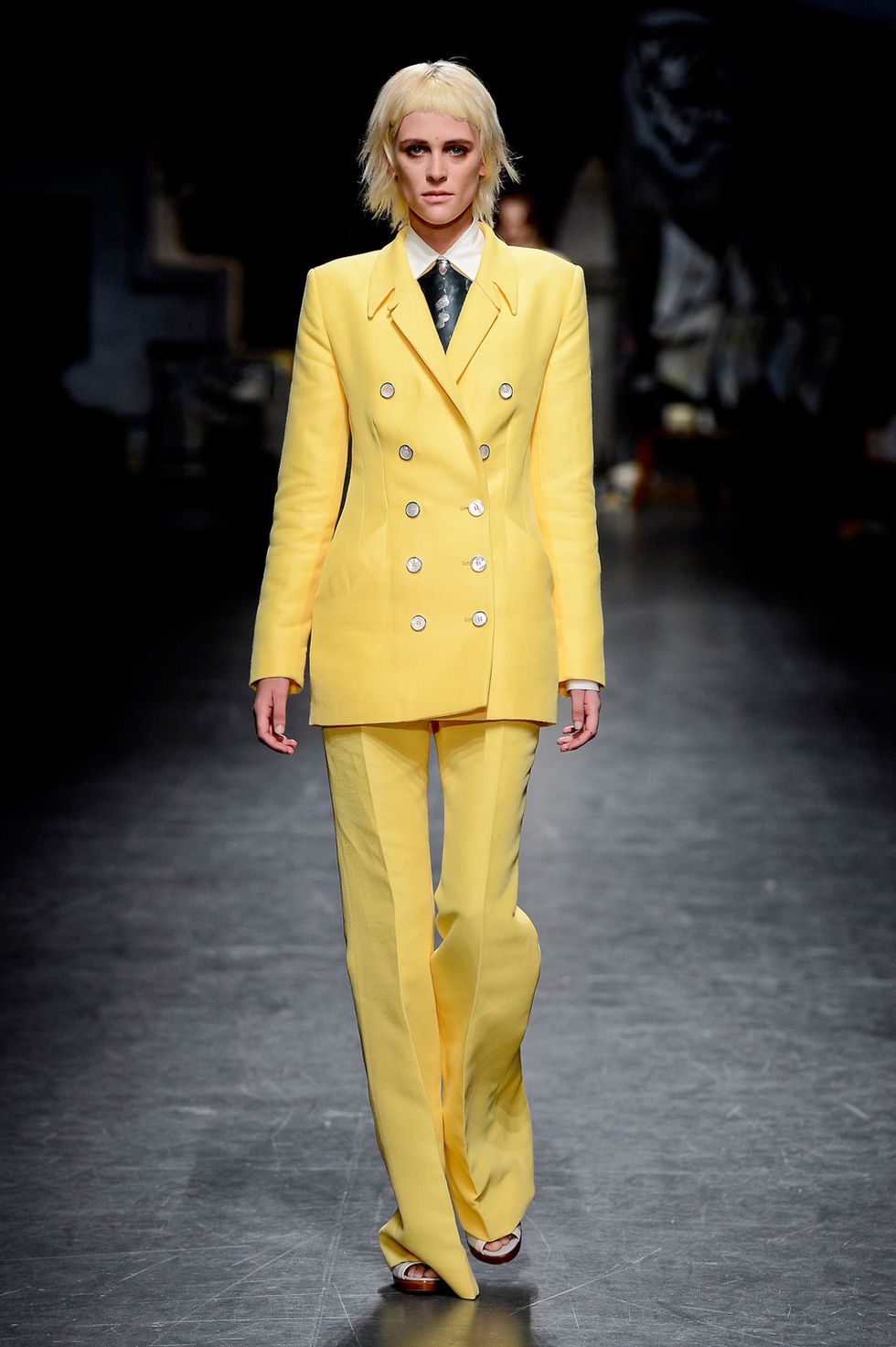 Clothing, Yellow, Sleeve, Coat, Collar, Outerwear, Formal wear, Style, Fashion model, Blazer, 