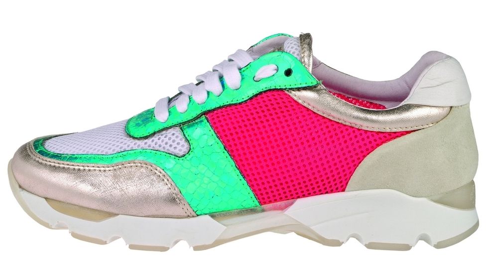 Product, Green, White, Athletic shoe, Red, Pink, Sportswear, Pattern, Light, Carmine, 