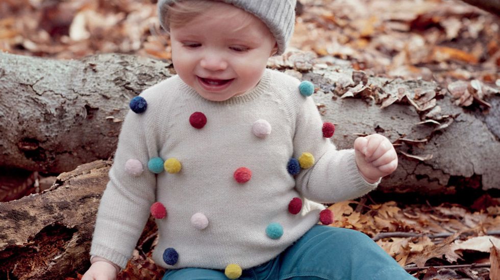 Human, Cheek, Sleeve, Human body, Leaf, Child, Baby & toddler clothing, People in nature, Toddler, Wool, 