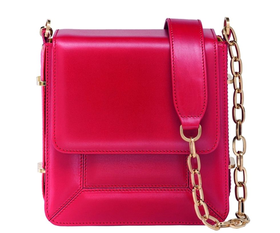 Bag, Red, Style, Chain, Magenta, Leather, Luggage and bags, Shoulder bag, Maroon, Baggage, 