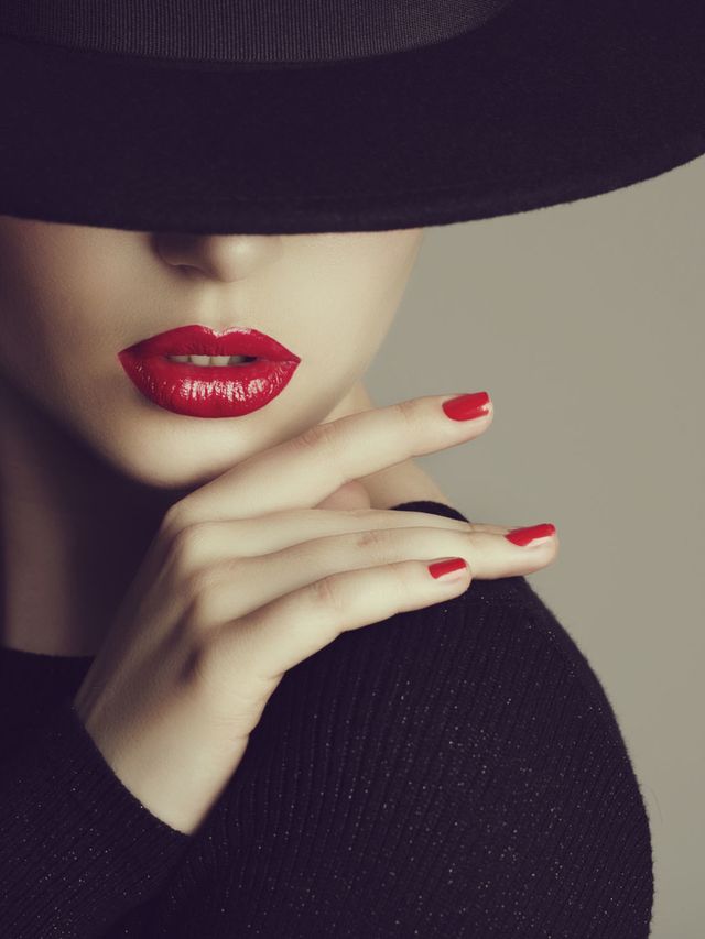 Finger, Lip, Hand, Red, Hat, Nail, Eyelash, Fashion accessory, Lipstick, Nail polish, 