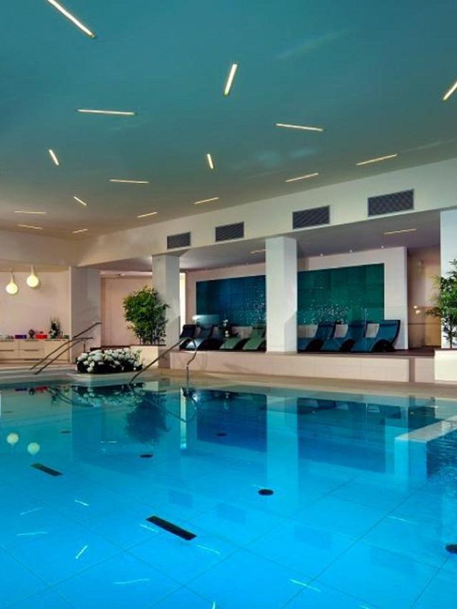Swimming pool, Property, Fluid, Ceiling, Real estate, Azure, Turquoise, Aqua, Resort, Composite material, 