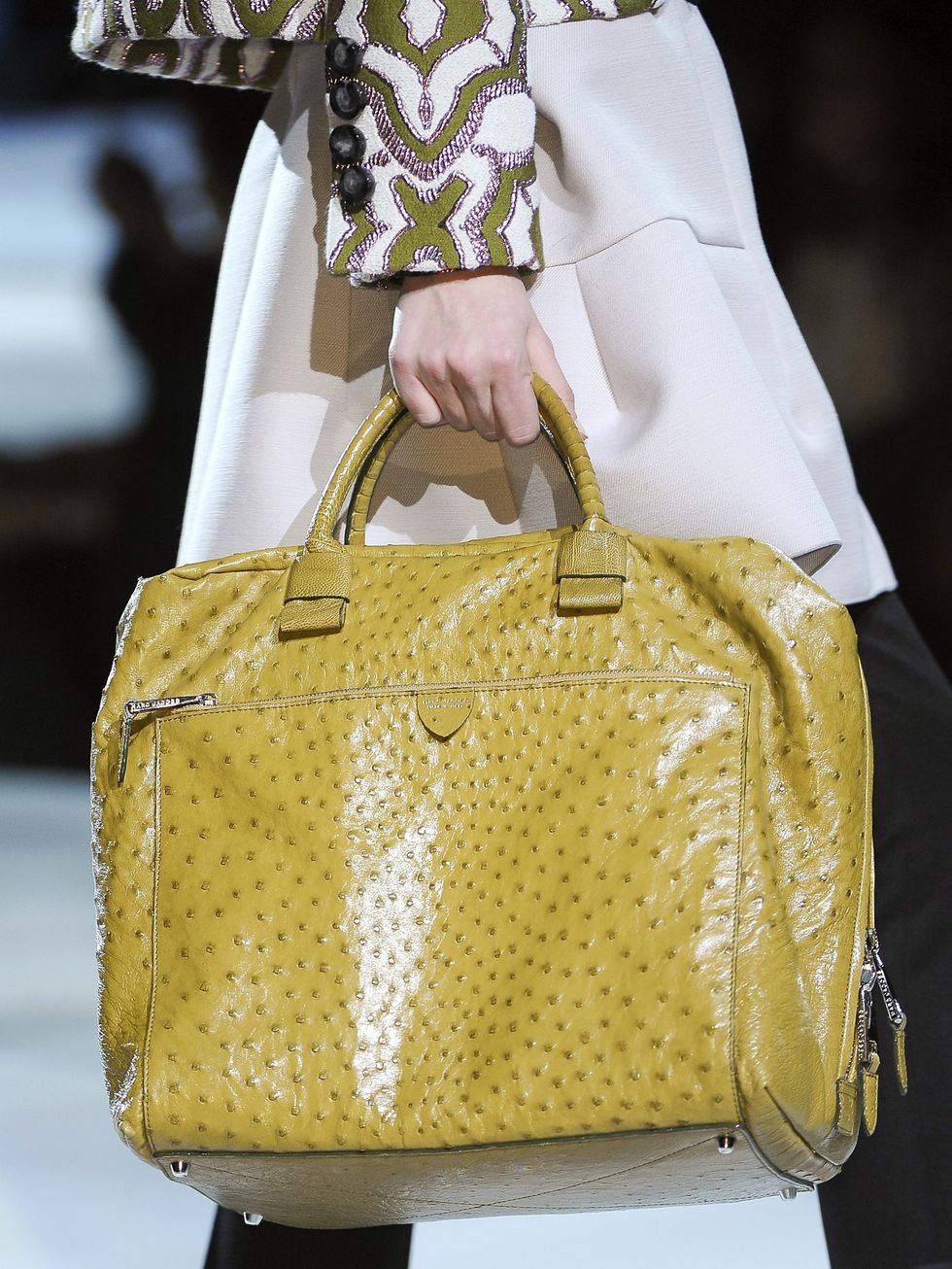 Yellow, Brown, Bag, White, Style, Pattern, Fashion accessory, Shoulder bag, Fashion, Luggage and bags, 
