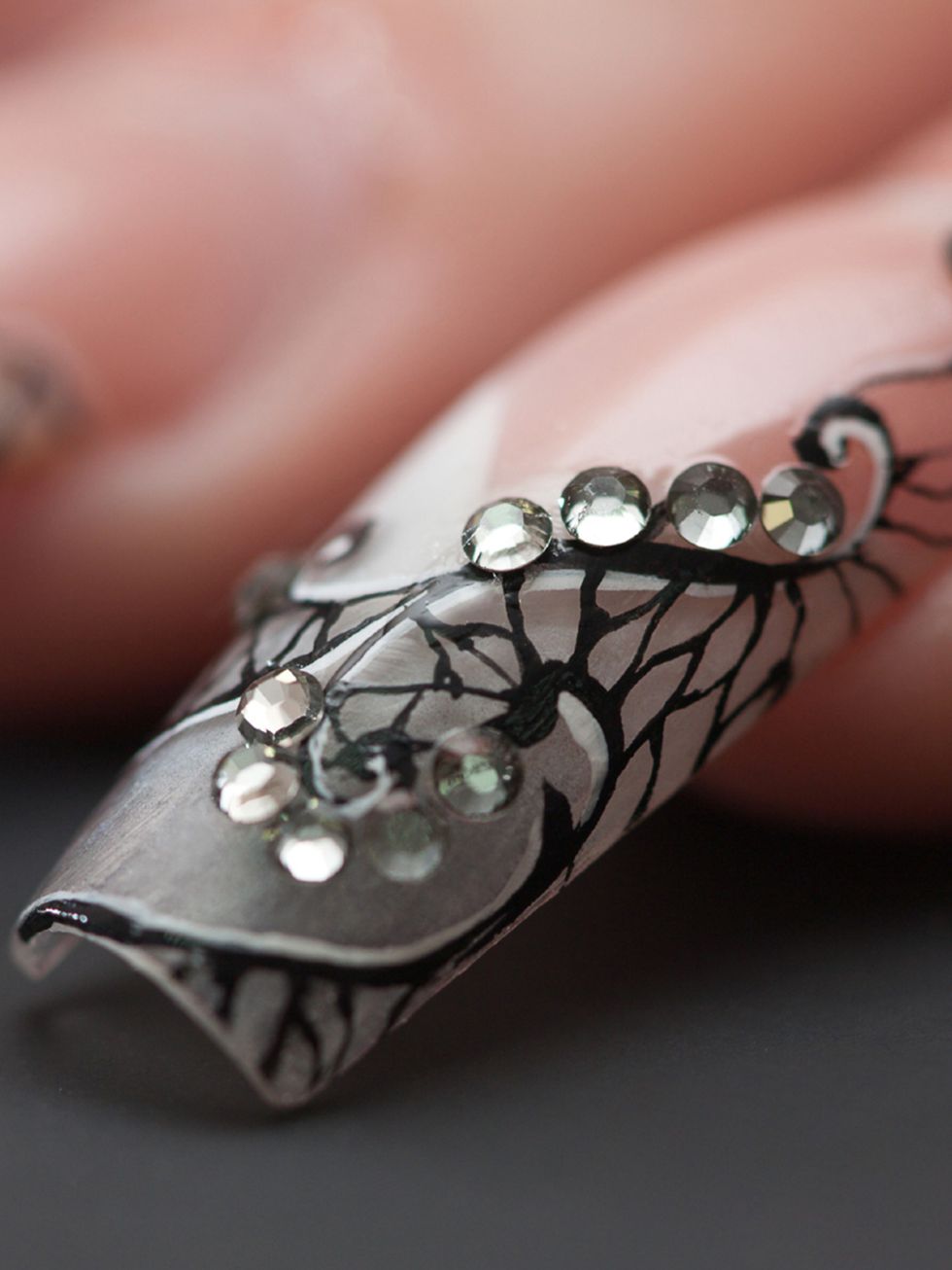 Finger, Skin, Style, Nail, Fashion, Jewellery, Metal, Natural material, Nail polish, Body jewelry, 