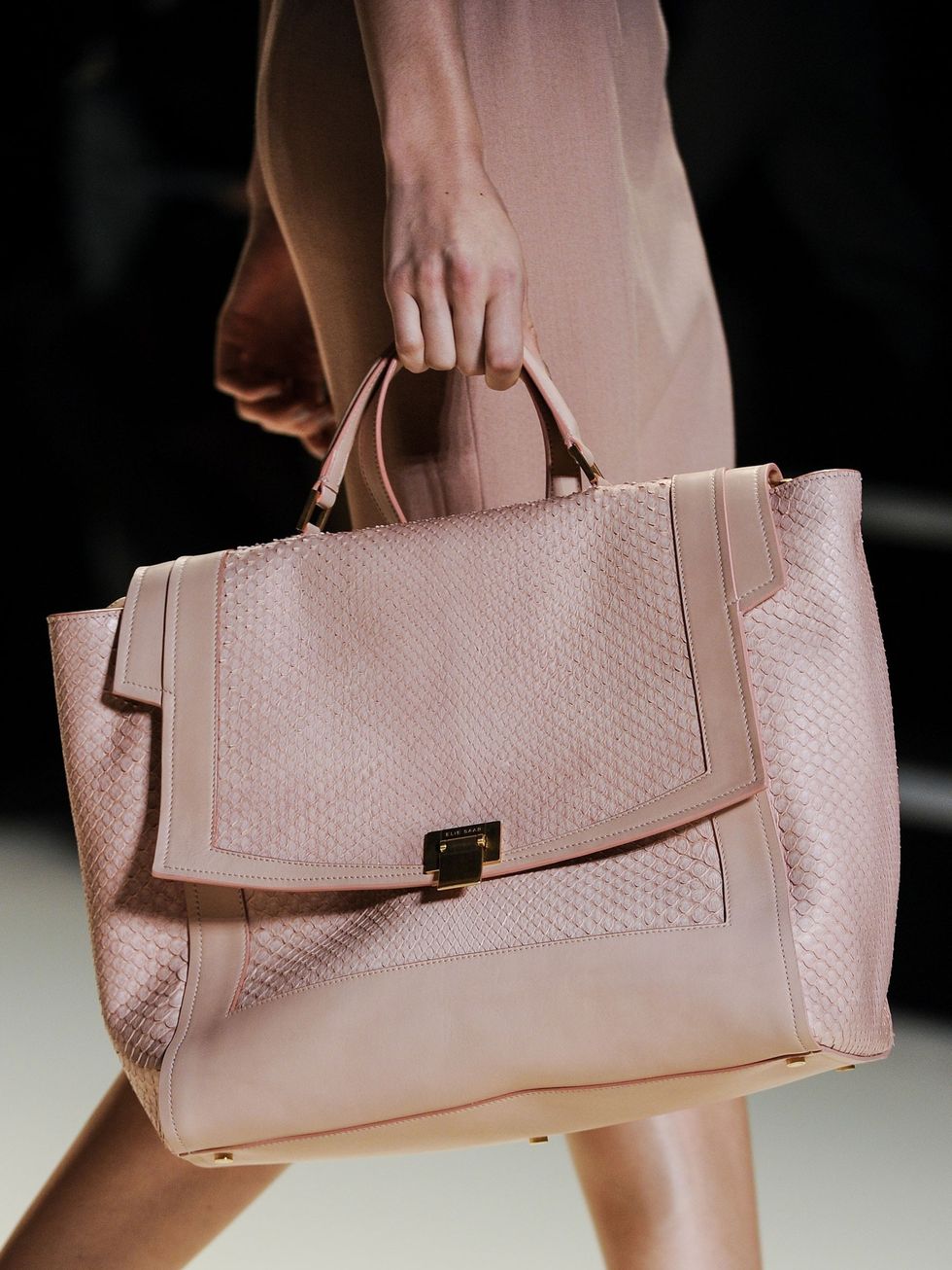 Brown, Bag, Fashion accessory, Style, Luggage and bags, Khaki, Shoulder bag, Tan, Fashion, Beauty, 