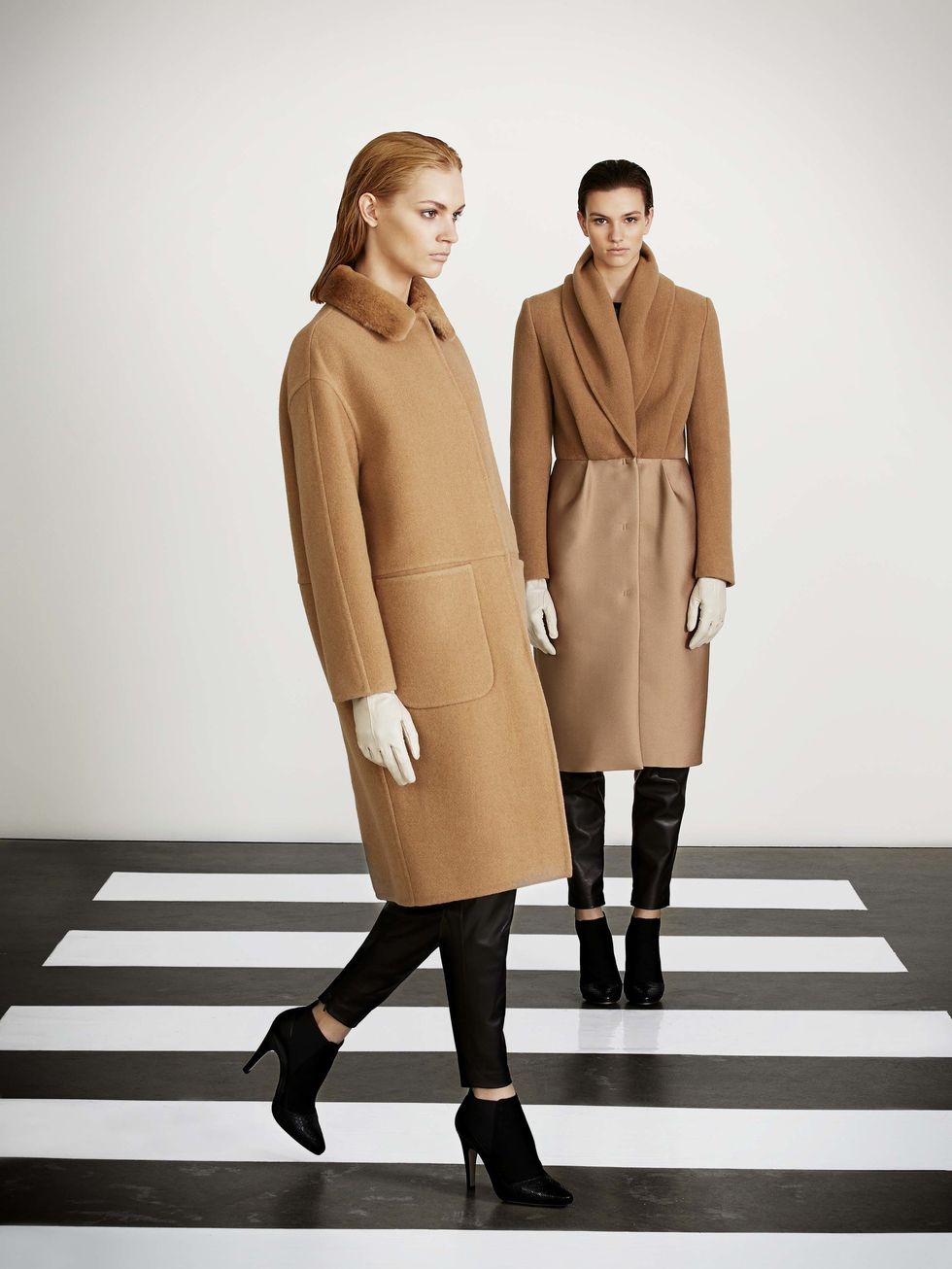 Clothing, Leg, Coat, Brown, Sleeve, Collar, Human body, Standing, Joint, Outerwear, 