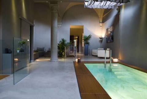 Swimming pool, Lighting, Property, Interior design, Ceiling, Floor, Real estate, Glass, Flooring, Tile, 