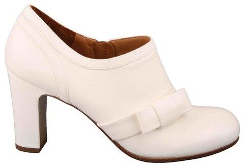 Footwear, Brown, Product, White, Tan, Fashion, Grey, Beige, Fawn, Leather, 