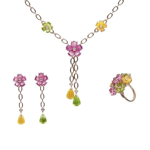 Yellow, Jewellery, Fashion accessory, Violet, Magenta, Pink, Purple, Amber, Lavender, Natural material, 