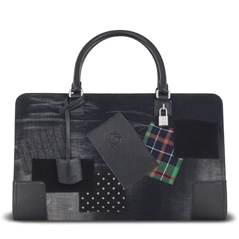 Product, Bag, Textile, White, Pattern, Style, Fashion accessory, Tartan, Plaid, Luggage and bags, 