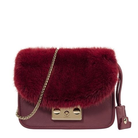Product, Textile, Red, Costume accessory, Maroon, Carmine, Bag, Natural material, Leather, Fur, 
