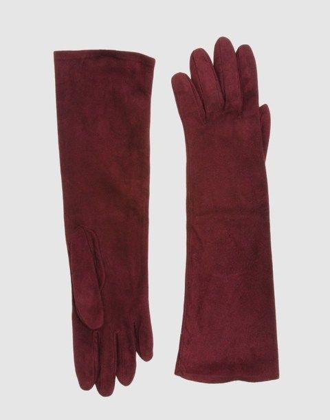 Finger, Red, Safety glove, Personal protective equipment, Maroon, Colorfulness, Thumb, Nail, Glove, Costume accessory, 
