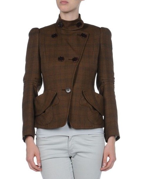 Brown, Collar, Sleeve, Dress shirt, Shoulder, Textile, Standing, Coat, Joint, Khaki, 