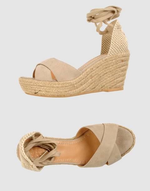 Brown, Product, Tan, Fashion accessory, Fashion, Comfort, Sandal, Fawn, Beige, Khaki, 