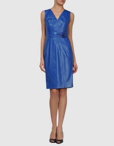 Blue, Dress, Sleeve, Shoulder, Standing, Joint, One-piece garment, Formal wear, Style, Day dress, 