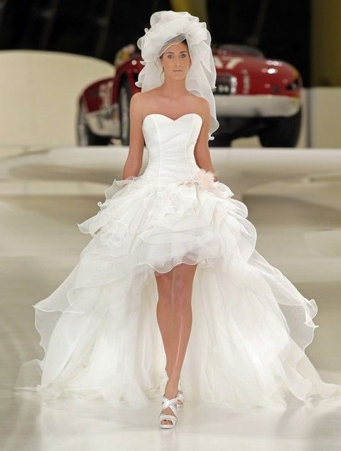 Clothing, Hairstyle, Dress, Bridal clothing, Shoulder, Textile, Photograph, Joint, White, Wedding dress, 