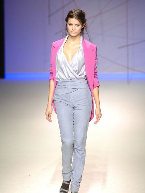 Clothing, Fashion show, Shoulder, Joint, Outerwear, Runway, Style, Fashion model, Fashion, Magenta, 