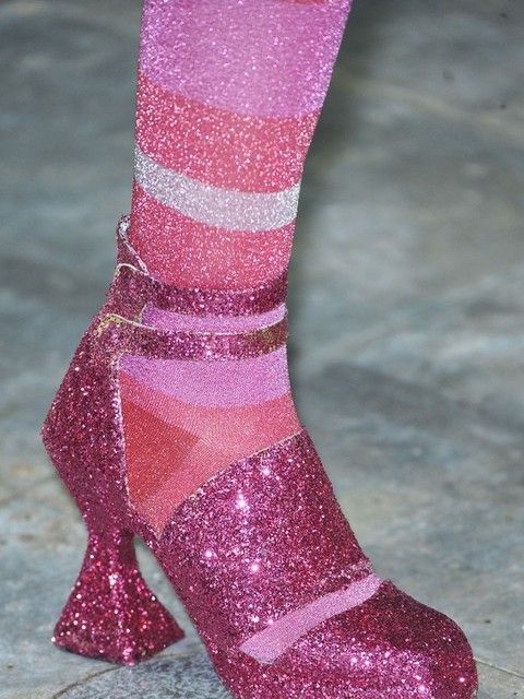 Human leg, Purple, Magenta, Pink, Sock, Violet, Carmine, Ankle, Fashion design, Foot, 