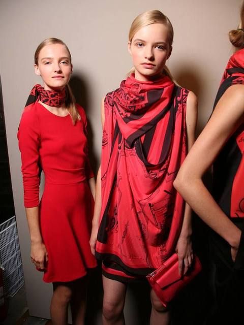 Shoulder, Red, Dress, One-piece garment, Fashion, Day dress, Fashion model, Cocktail dress, Model, Waist, 