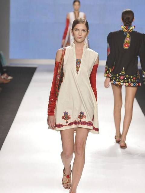 Clothing, Leg, Event, Fashion show, Shoulder, Runway, Red, Joint, Dress, Style, 
